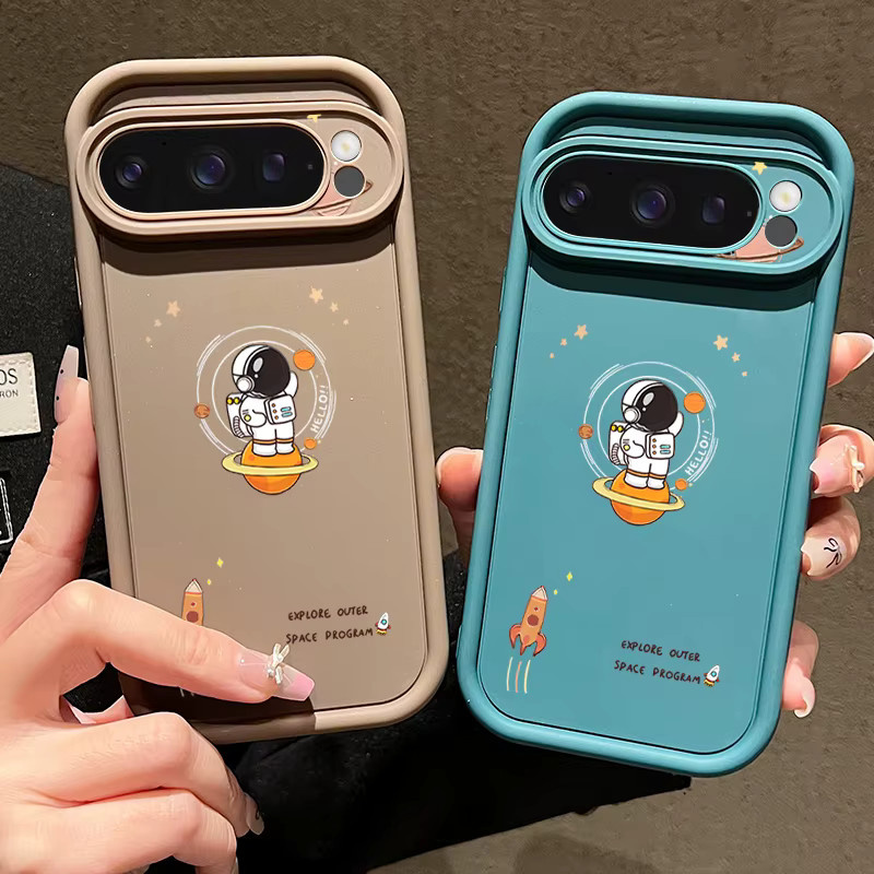 Stoßfeste Astronauten Mond TPU Handyhülle für Google Pixel 9 Pro XL 8a 8 Pro 7a in Schwarz - Bild 1
