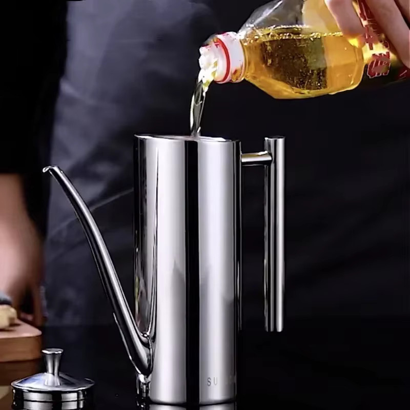 JUSTINLAU Ölbehälter aus Edelstahl in Silber, auslaufsicher und staubdicht, 700 ml - Bild 2