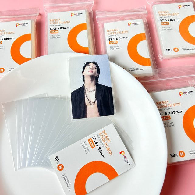 50 Stück transparente CPP-Hartplastikhüllen, säurefreie Folientaschen für Kpop und Sammelkarten - Bild 1