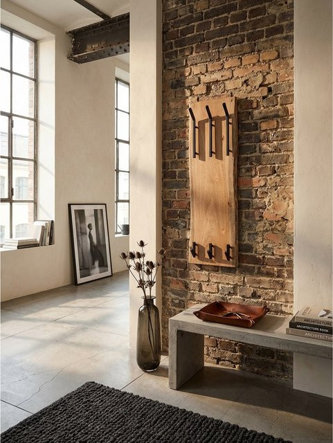 Moderne Wandgarderobe aus Akazie Massivholz und Metall von KADIMA DESIGN in Braun, B/H/T: 100 x 35,5 x 11 cm mit 2-reihiger Hakenleiste - Bild 1