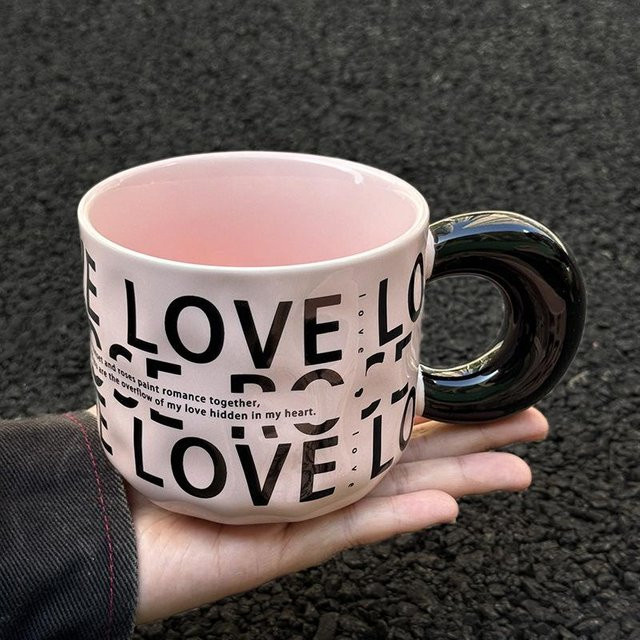 Keramiktasse mit Deckel von Yiran toy 1 in Schwarz, 450 ml - Bild 1