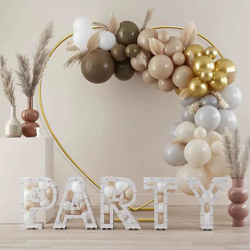 ChangYiMei Herzförmiger Metall-Ballonbogen in Gold für Hochzeiten und Geburtstage als freistehender Fotohintergrund - Bild 4