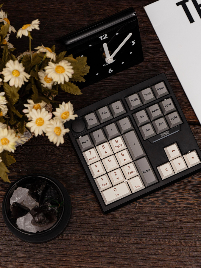 EPOMAKER TH33 Mechanisches Numpad mit 30 % Layout, QMK/VIA, Hot-Swap, Bluetooth, 2,4 G und Kabelverbindung, RGB-Hintergrundbeleuchtung, Schwarz/Grau - Bild 7