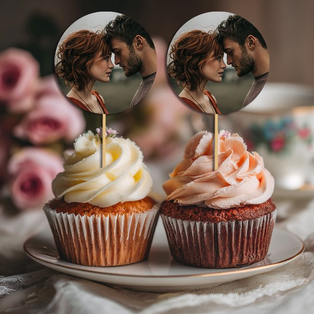 Individuell gestaltbare Cupcake-Dekoration mit Foto für Geburtstage und Hochzeiten von cyuan in Mehrfarbig - Bild 1