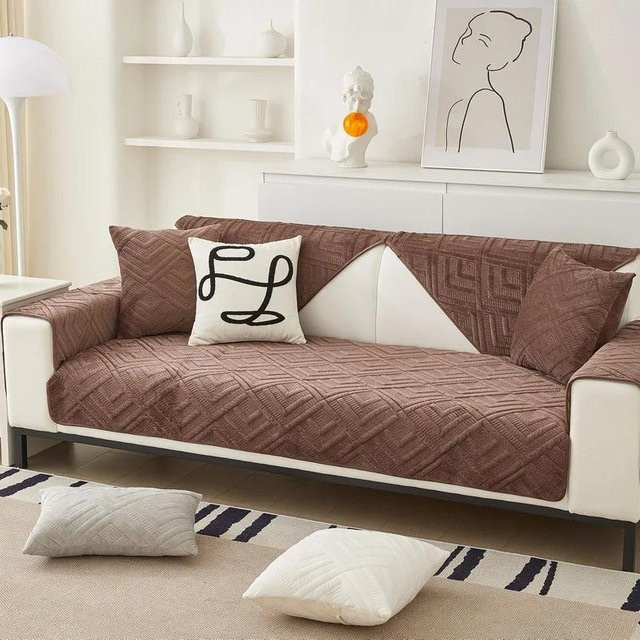 Rutschfester Plüsch-Sofabezug im nordischen Stil für L-förmige Ecksofas, einfarbig braun, B/T: 70 x 70 cm - Bild 1