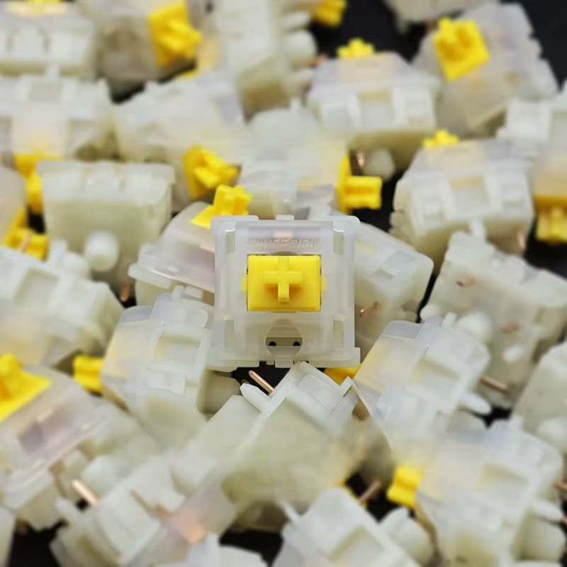 Gateron Milky Yellow Pro Switches Linear Pre-Lubed 5-Pin MX Stem für mechanische Tastaturen - Bild 1