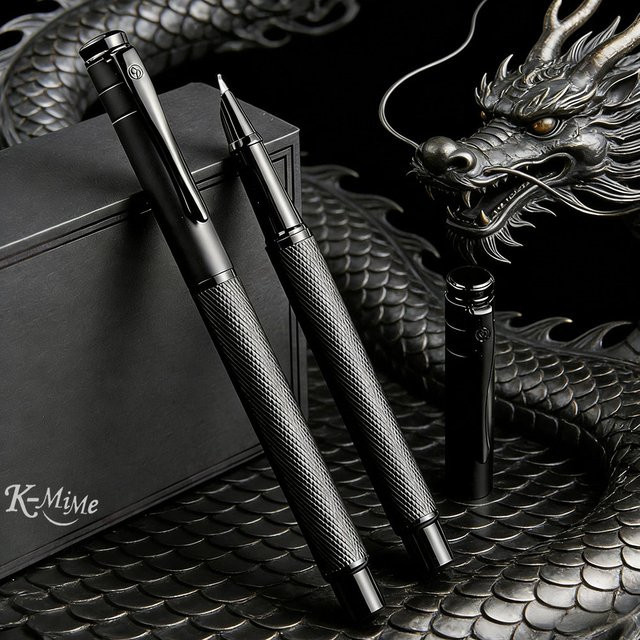 K-MIME Metall-Kalligrafie-Füllfederhalter in Schwarz mit gebogener 0,7 mm Spitze und Tintenabsorber für künstlerische Kursivschriften - Bild 1