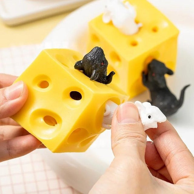 Lustiges Quetsch-Käse-Spielzeug, mit Musik - Bild 1