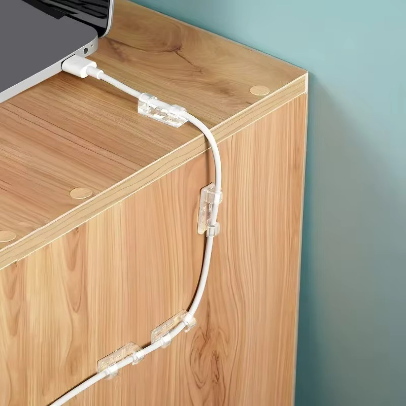 Selbstklebende transparente Kabelklemmen aus Kunststoff für Außenlichtkabel, Wand und Schreibtisch, 40 Stück - Bild 3