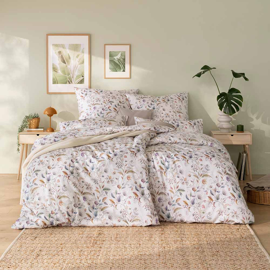 Estella Mako-Satin Bettwäsche Jolanda Creme mit Wiesenblumen und Blättern, Set bestehend aus Bettbezug und Kissenbezug, B/H: 135 x 200 cm, Kissenbezug: 40 x 80 cm - Bild 1