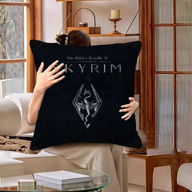 JMG Clothing Kissenbezug Skyrim Action-Rollenspiel in Schwarz, B/B: 45 x 45 cm - Bild 1