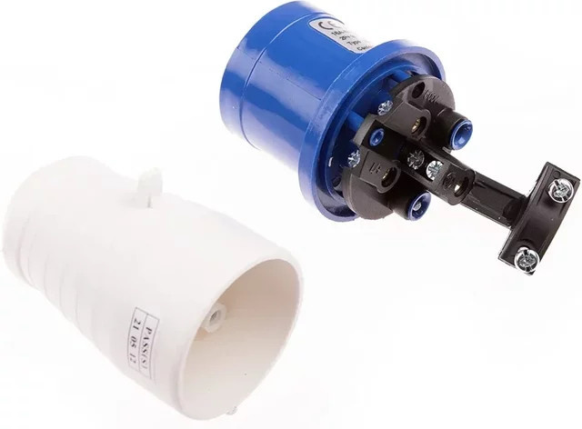 3-poliger Auto-Anschlussstecker-Adapter für Wohnwagen und Wohnmobil, 240 V, 16 A, Blau - Bild 1