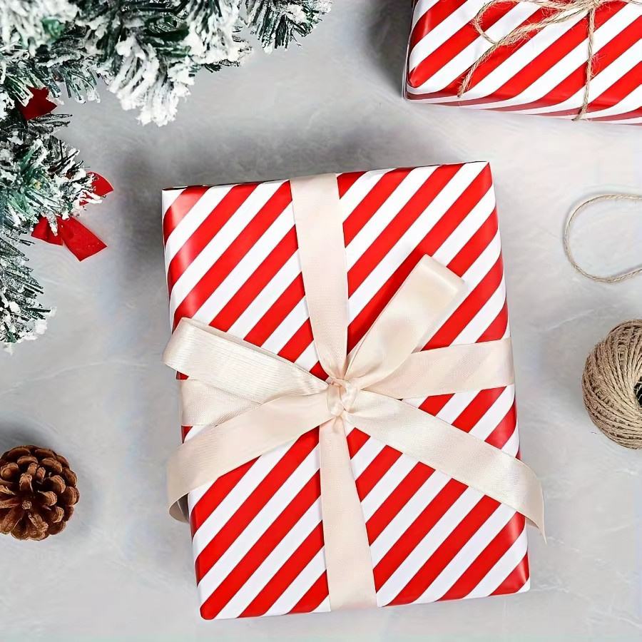 Rot-weiß gestreiftes Geschenkpapier mit Zuckerstangen-Muster für Weihnachten, Geburtstag und Party, Breite: 44 cm, Länge: 300 cm - Bild 3