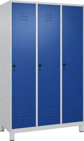 C+P Spind Classic PLUS Garderobenschrank mit 3 Abteilen, Füße, Sicherheits-Drehriegel und 4 Garderobenhaken, H x B x T: 195 x 120 x 50 cm - Bild 1