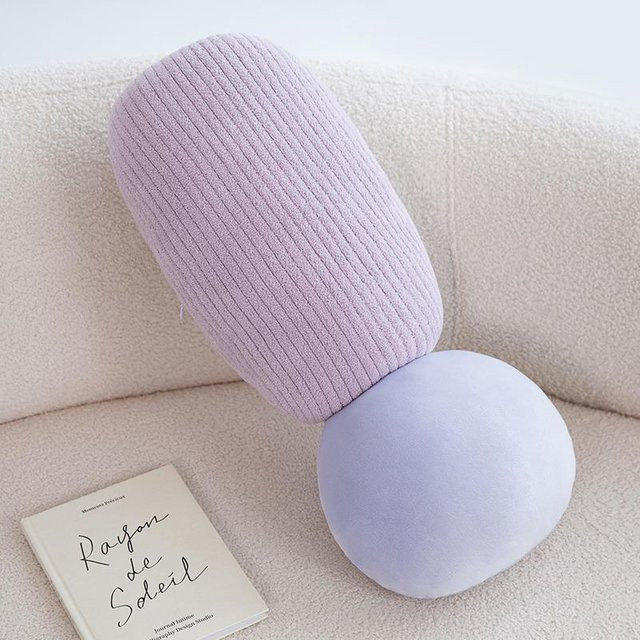Weiches Plüsch-Kissen von Yiran toy in Lila mit gestreiftem Design für dein Sofa oder als Deko-Geschenk - Bild 1