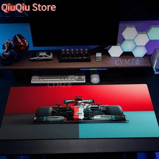 Potdemiel Gaming-Mauspad mit F1-Rennwagen-Muster in Multicolour und Schwarz, rutschfeste Schreibtischunterlage mit genähtem Rand - Bild 1