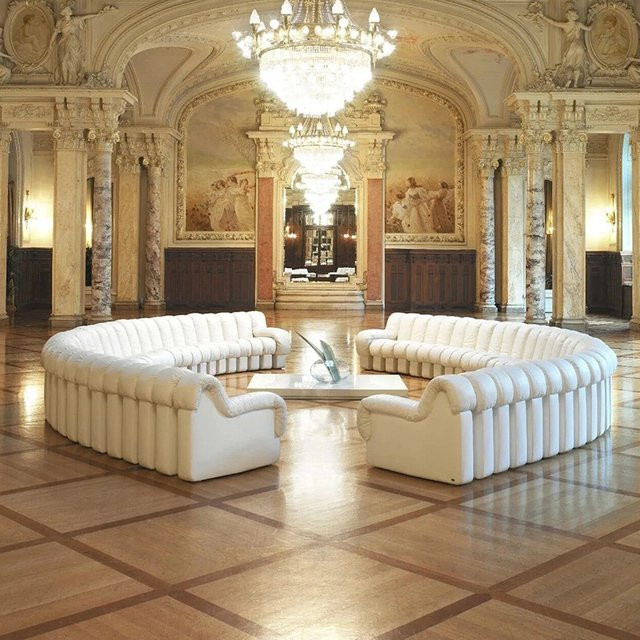 De Sede DS 600 Snake Modulares Ecksofa in Weiß mit Lederbezug und Animal Print - Bild 1