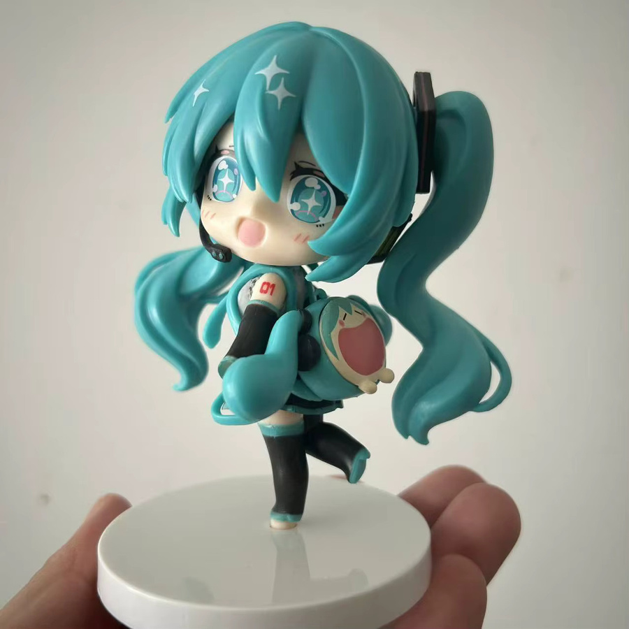 Bandai Hatsune Miku Anime Figur Q-Version Kawaii Rucksack PVC Modell Multicolor, Höhe: 10 cm - Bild 2