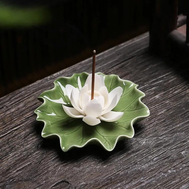 Handgefertigtes Räuchergefäß mit Lotusblüte von Yiran Furniture in Mehrfarbig für deine Heimdekoration - Bild 1
