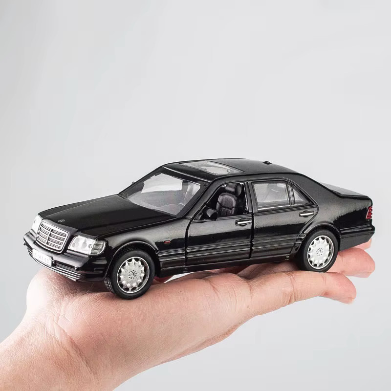 caipo Mercedes-Benz W140 Spielzeugautomodell, 1:32, Metall, mit Licht und Sound, zurückziehbar - Bild 3
