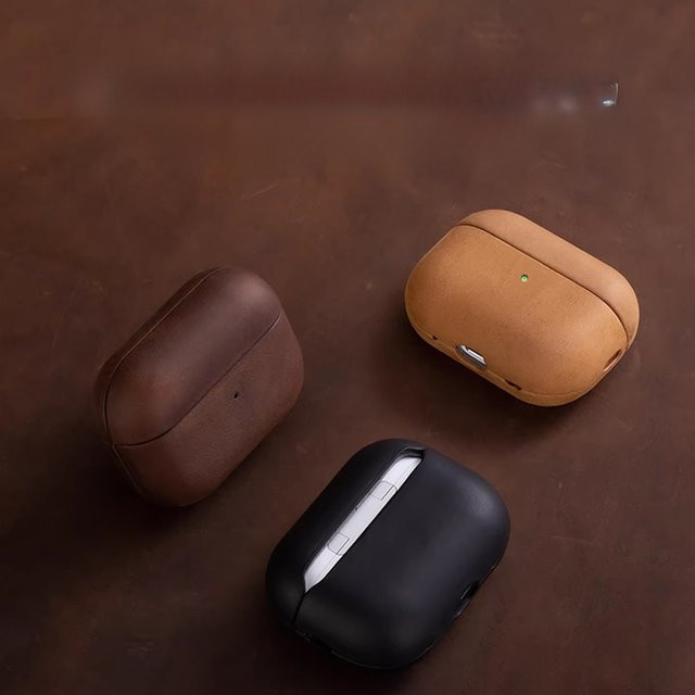 Crazy Horse Echtledertasche für Apple AirPods Pro 3 und AirPods 4 in Braun - Bild 1