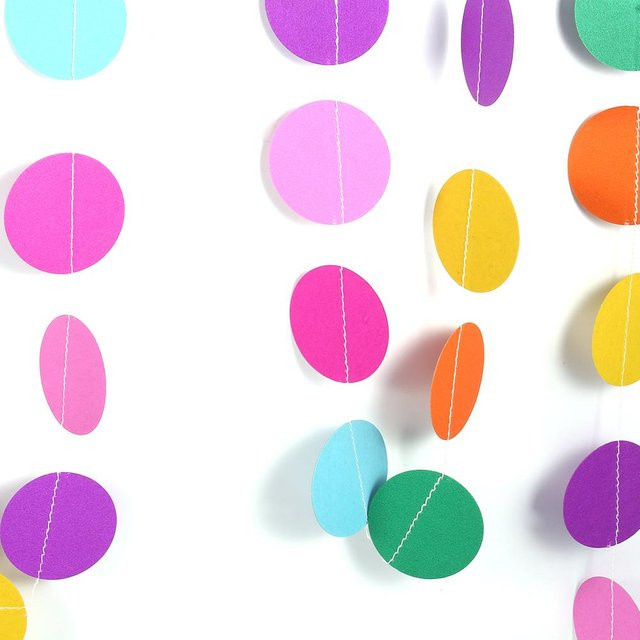 4M Party Girlande aus Papier mit runden Punkten in Regenbogenfarben und Pink als hängende Dekoration - Bild 1