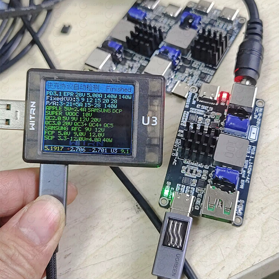 DYKBmetered PD3.1 140W USB-C Schnellladestation mit 5A Hochleistungs-DC-Buck Technologie in Schwarz für Auto und Desktop - Bild 3