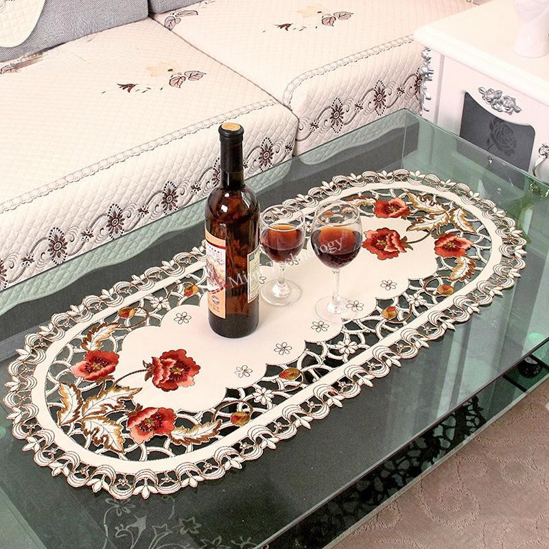 Set aus 4 cremefarbenen bestickten Tischdecken und Stuhlbezügen mit Blumenmuster für ovale Tische von Your Warm Home, Farbe: Creme/Beige/Weiß, B/T: 28 x 43 cm - Bild 3