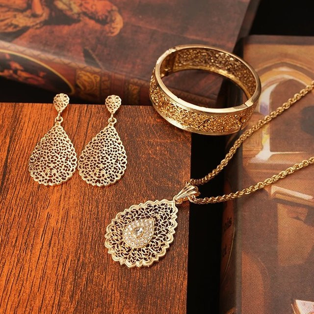 Schmuckset Damen, vergoldet, Halskette, Ohrring, Armreif - Bild 1