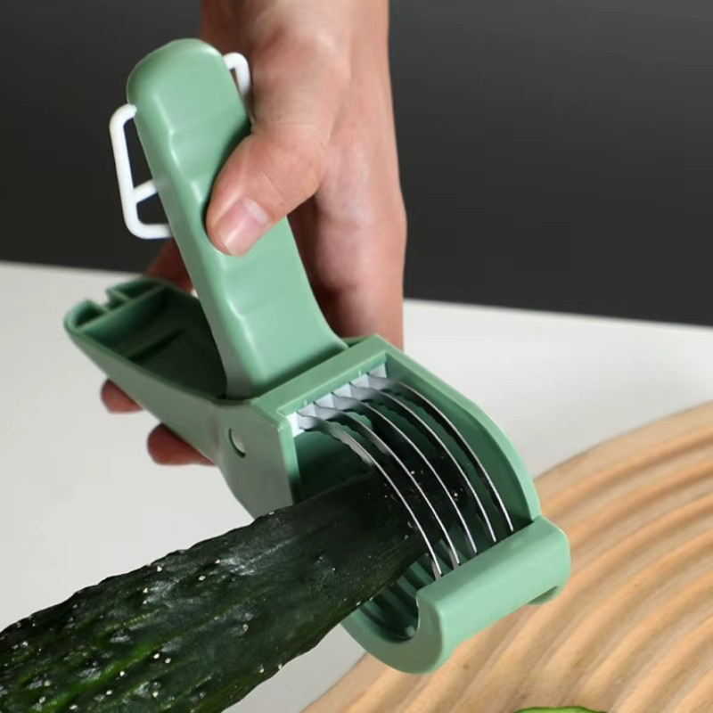 Multifunktionaler Gemüseslicer aus Edelstahl von PDQ in Grün für Obst, Gemüse und Kartoffeln - Bild 2