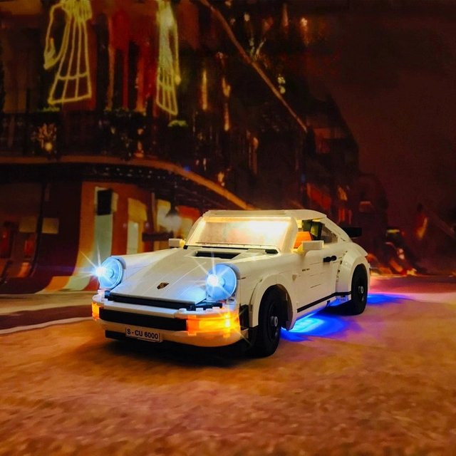 LEGO LED-Beleuchtungsset für das Auto 911 10295, mit Lampenideen - Bild 1
