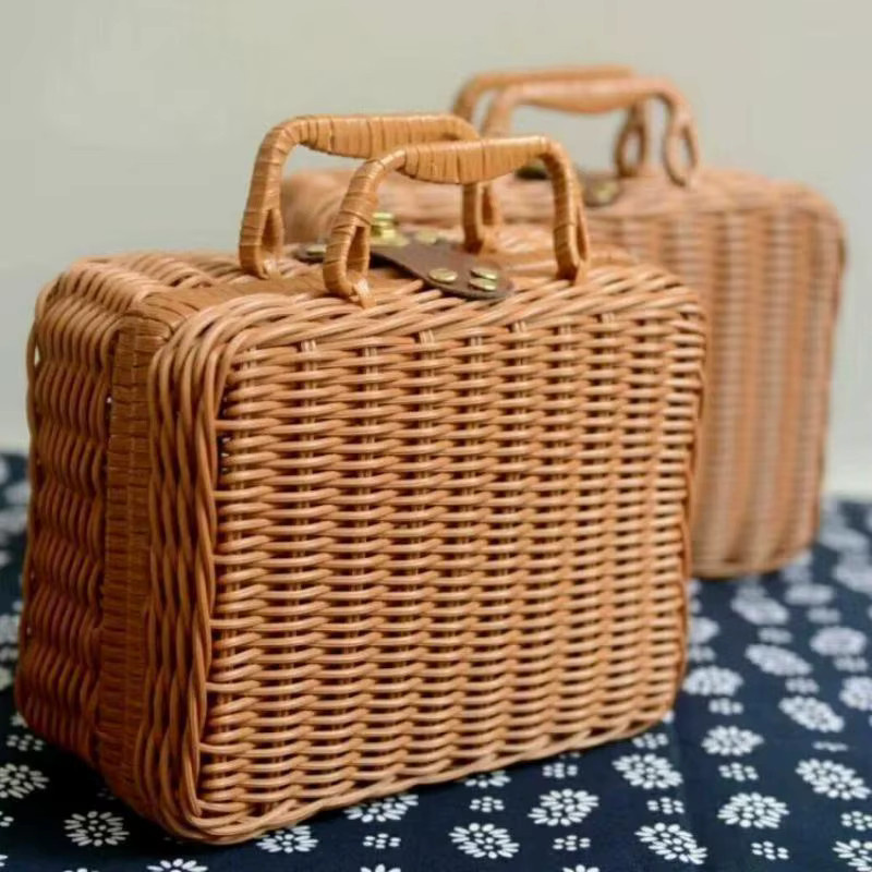 Geschenkbox in Rattan-Optik für Hochzeiten und als Aufbewahrungsbox in Braun und Weiß - Bild 2