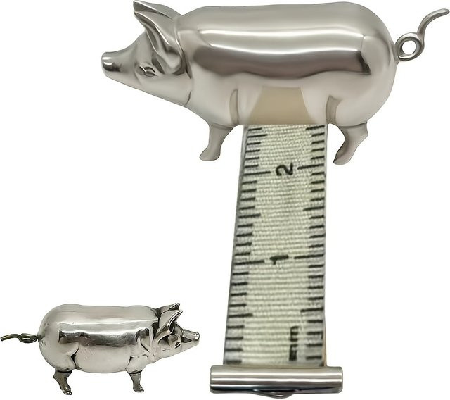 Mini-Maßband im Vintage-Stil mit Schweine-Motiv aus Metall in Silber - Bild 1