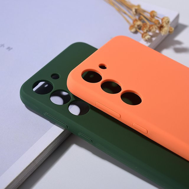 Samsung Silikon Handyhülle für Galaxy S24 Ultra, S23 Plus und S23 Ultra, weiche 5G Schutzhülle in Schwarz und Grün - Bild 1