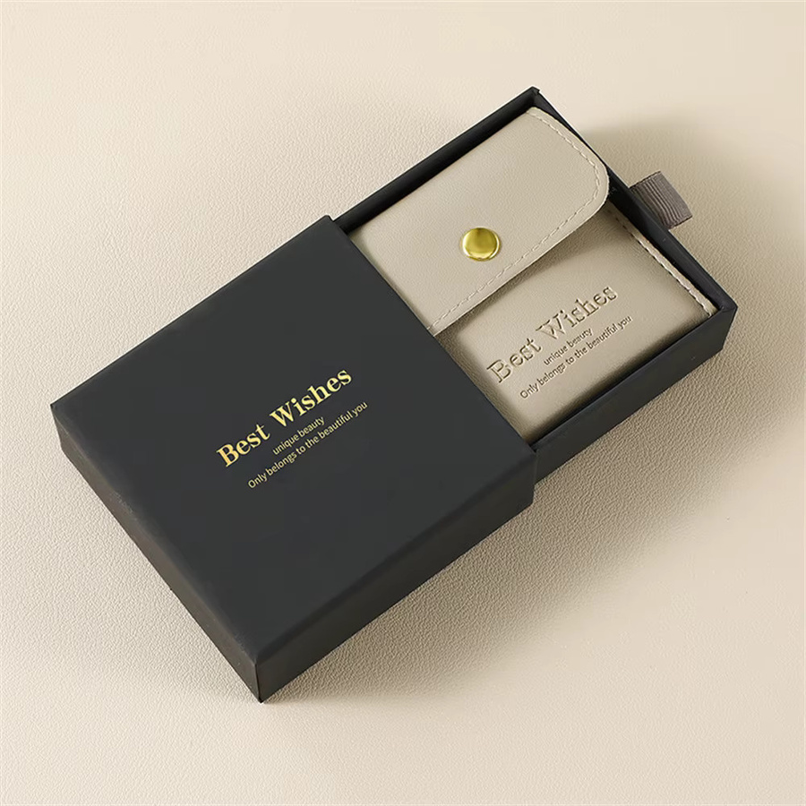 Elegantes Schmuck-Organizer Set aus PU-Leder in Weiß für Halsketten, Armbänder und Ohrringe mit Druckknopfverschluss - Bild 2