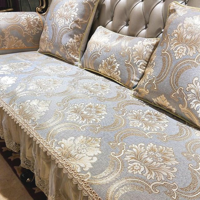 BC-Warm Home Sofakissenbezug aus Chenille mit Jacquard-Stickerei in Blau, B/H: 95 x 65 cm - Bild 1