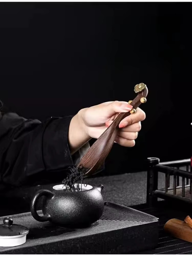 Ebenholz Pipa Teelöffel aus Massivholz in Braun für die Teezeremonie und das Tee-Brauen - Bild 2