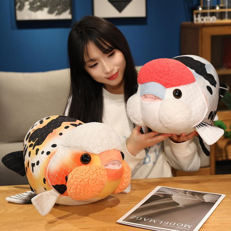 Yiran Furniture Koi Fisch Kissen Plüschtier 50cm - Bild 3
