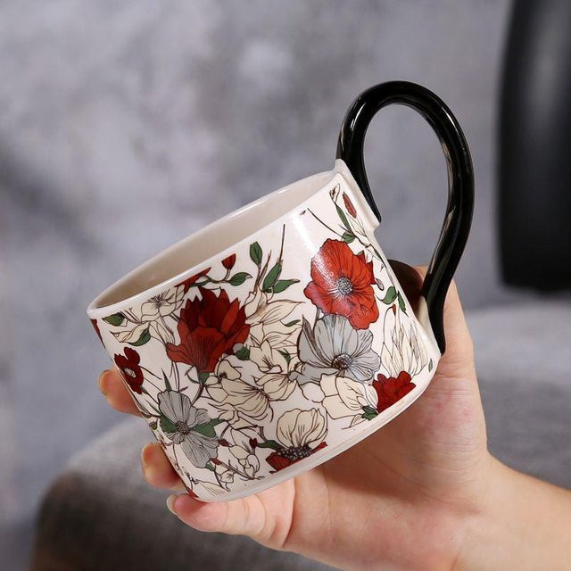 Kreative Keramiktasse von Yiran bag mit floralem Design in Multicolour, Volumen: 350 ml - Bild 1