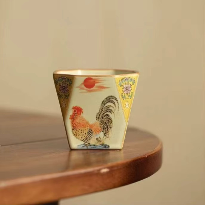 Keramiktasse Ru Ofen im Retro-Design mit Lotus- und Zweig-Motiv, Mehrfarbig - Bild 1