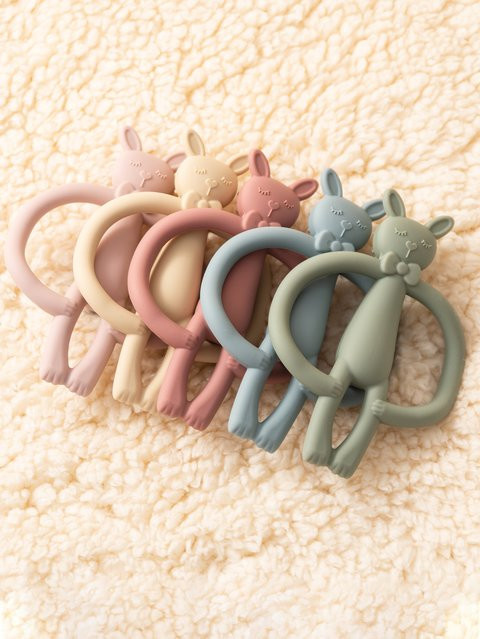 Muslin life Silikon Beißring für Babys mit Kaninchen-Motiv in Rosa oder Mehrfarbig - Bild 1