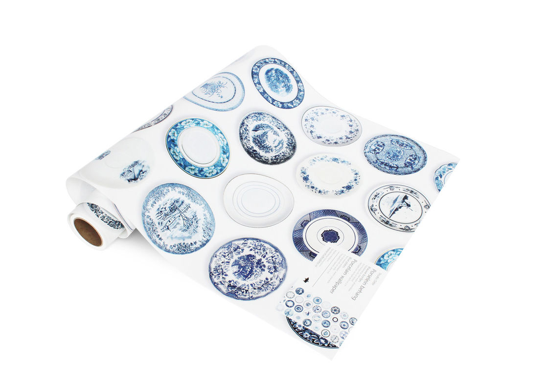 Studio Ditte Tapete Porcelain Blue mit abstraktem Floral-Design in Vintage-Optik, Vlies-Tapete, Blau, Rolle 50 cm x 10 m - Bild 3