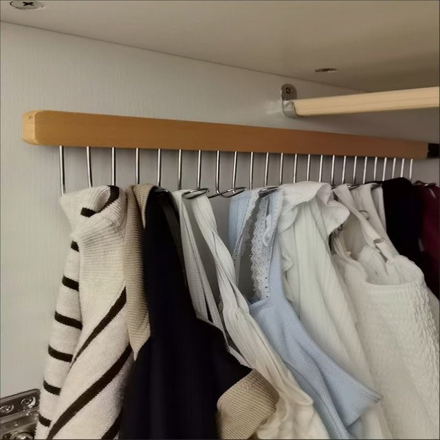 HUILV Kleiderschrank-Organizer aus Metall in Silber mit Haken und Rutschen zum Ausziehen - Bild 1