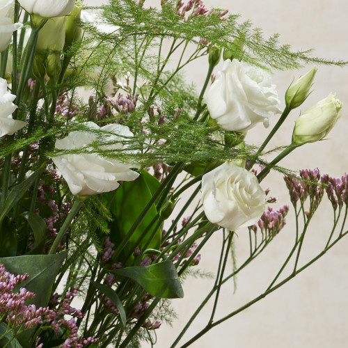 Liebreiz Blumenstrauß Eustoma Limonium Greenery weiß - Bild 2