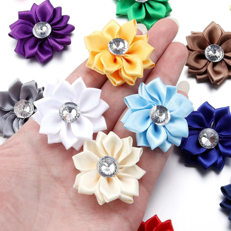 20 Stück Louleur Mini-Satinband-Blumen mit Strass in Bunt und Lila, Durchmesser: 4 cm, handgemachtes Zubehör für DIY-Kleidung, Nähen und Dekoration - Bild 4