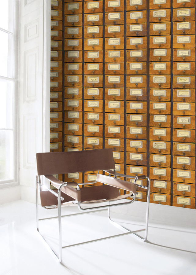 MINDTHEGAP Tapete Apothecary WP20249 Mural in Braun mit Vintage-Design und geometrischem Muster aus Vlies - Bild 1