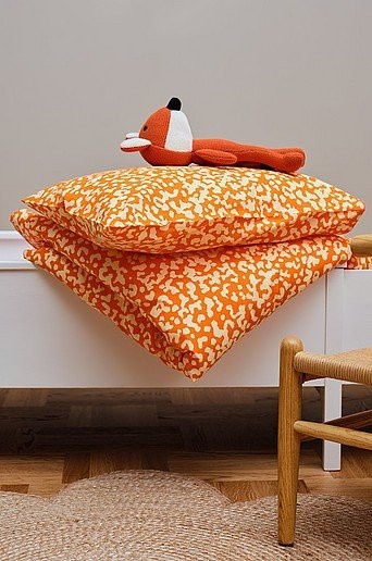 Jotex MALIA MINI Bettbezug-Set für die Krippe aus Bio-Baumwolle, Orange, Floral & Tiere - Bild 1