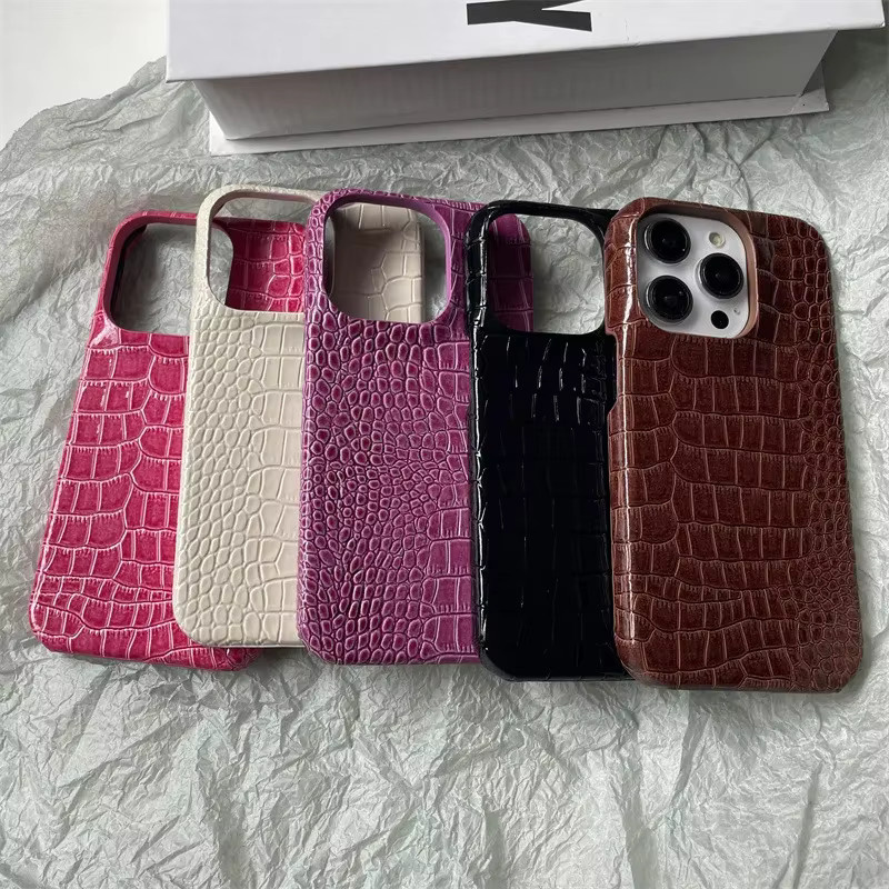 QianYueRui Handyhülle mit Krokodilmuster in Rot für iPhone 16 Pro, 15 Pro Max, 14 Pro, 13, 12, 11 und XR mit Anti-Drop Hard Schutzhülle - Bild 2
