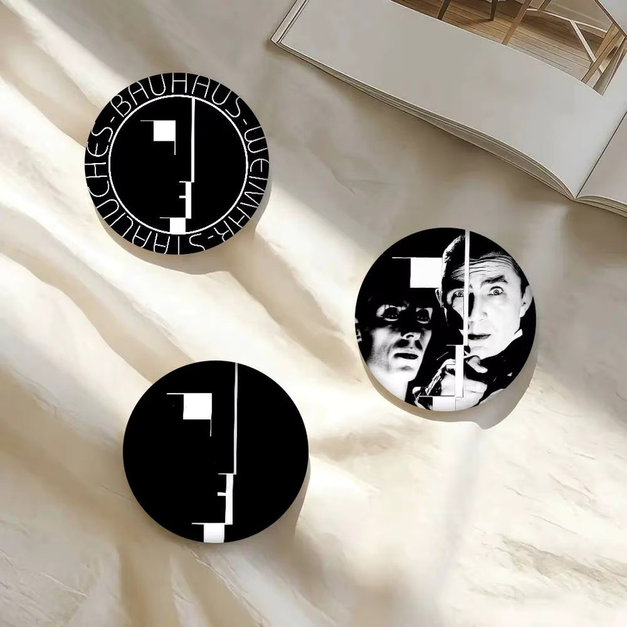 Bauhaus Bela Lugosi's Dead Anime Button Pin, Brosche - Bild 3