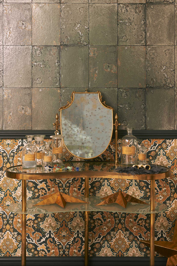 Cole & Son Tapete Antique Mirror in Silber mit abstraktem Shabby Chic Design aus Vlies - Bild 1